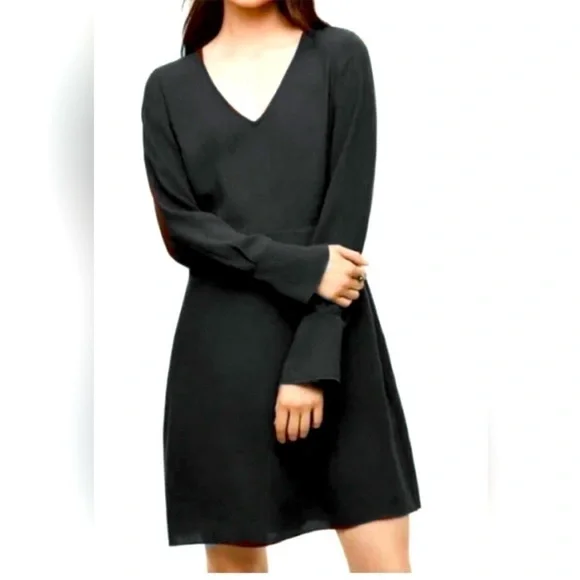 Aritzia Wilfred Corinne black Mini Dress Size 00 Long sleeves v-neck A-line - Picture 3 of 16